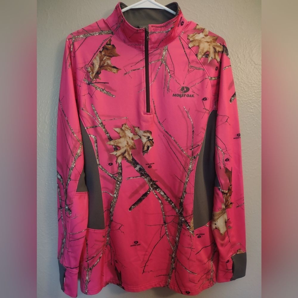 Mossy Oak Women's Pink Camo Quarter Zip Pullover with Thumbholes